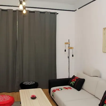 Апартаменти Old City Charming Classic Бухарест